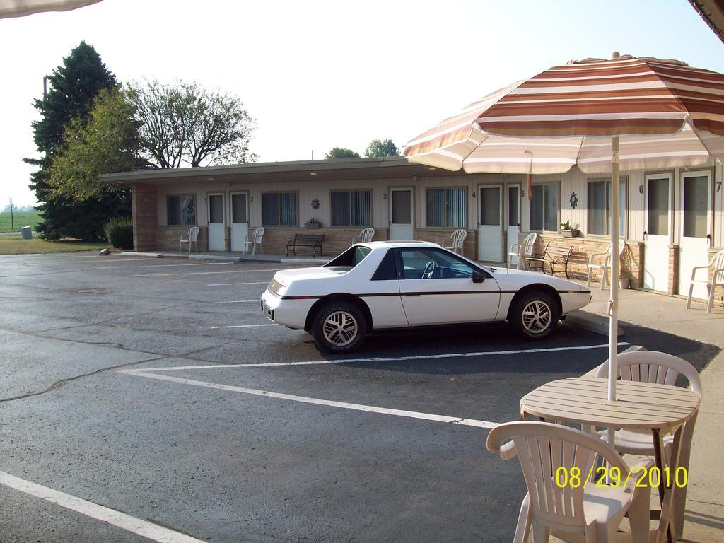 Plaza Motel Bryan Esterno foto