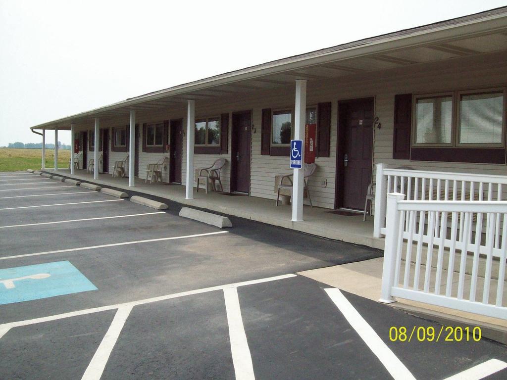 Plaza Motel Bryan Esterno foto